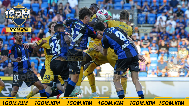 Soi Kèo Central Coast Mariners Vs Auckland Fc Ngày 12/12: Thế Trận Khôn Lường 2 Choi-keo-tai-xiu-ty-le-2-5-trong-tran-Central-Coast-Mariners-vs-Auckland-FC