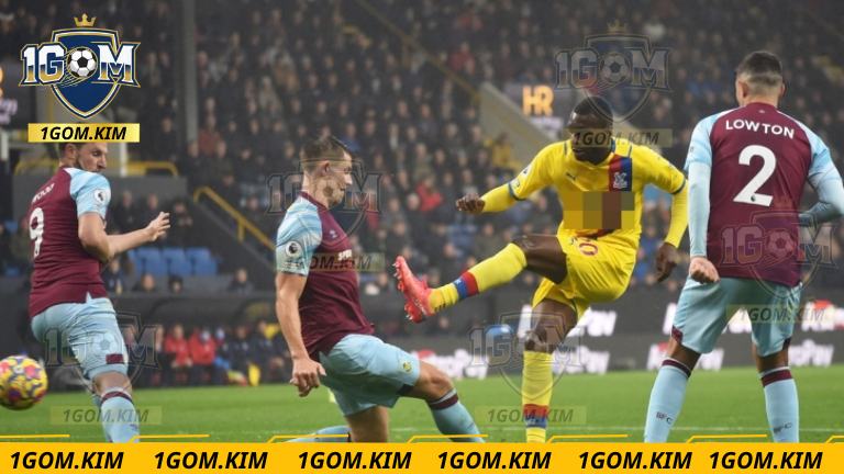 Soi Kèo Burnley & Crystal Palace 2h30 Ngày 4/12: Chênh Lệch Rõ Ràng 2 Soi-keo-Burnley-Crystal-Palace-voi-ty-le-Châu-A-hap-dan